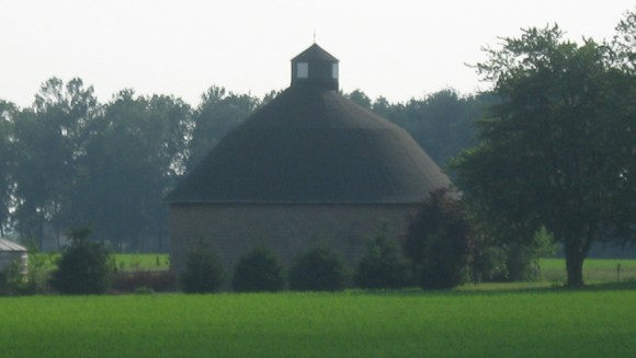Boone County Indiana - VanHuys Round Barn