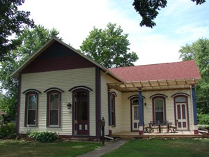 Pulaski County Indiana - The Tuck You Inn Bed & Breakfast